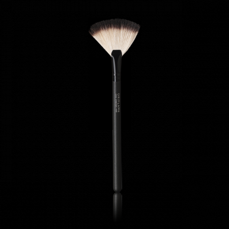 КОСМЕТИЧЕСКИЕ АКСЕССУАРЫ ВЕЕРНАЯ КИСТЬ ДЛЯ ПУДРЫ Professional Fan Powder Brush